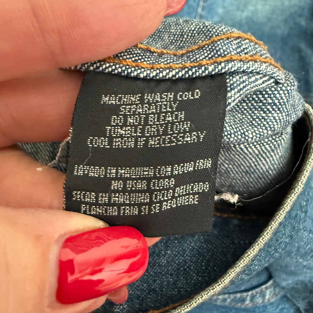 IZOD Jeans Woman Blue Denim Trucker Jacket Medium Wash Button Front Classic L - Picture 6 of 8